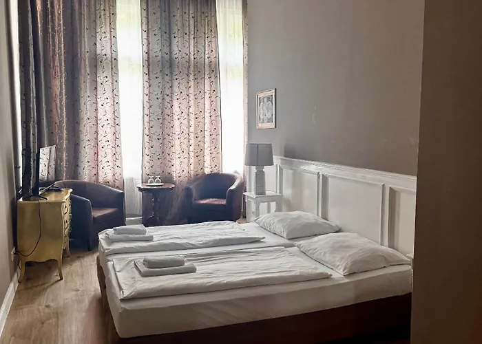 Hotel-Maison Am Olivaer Platz Berlin